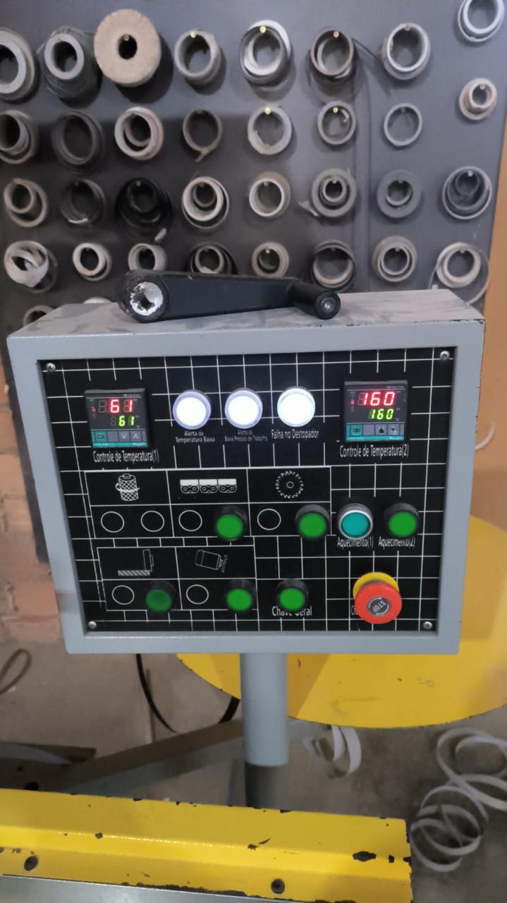 アッカ Coladeira Automática 4 Grupos | Alca Máquinas