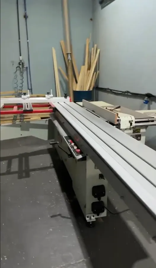 Esquadrejadeira de Precisão AL-EP3200 J